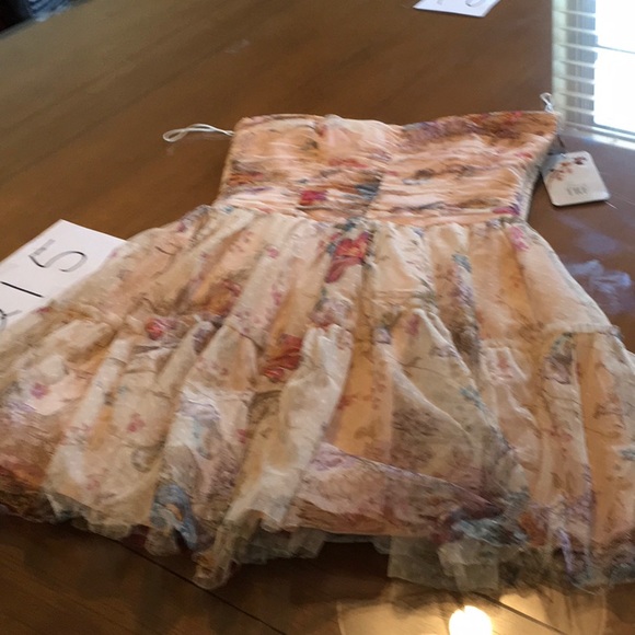 Zara lace Dress - Picture 8 of 8